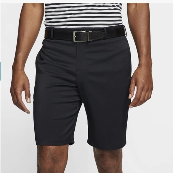 Men! NWT Nike Black Golf Shorts Teflon size 36 - Picture 1 of 7